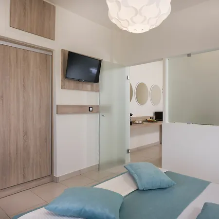Apartment Sea &